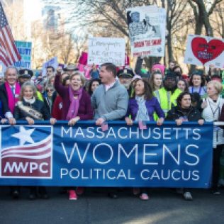 Women's March for America in Boston, Commonwealth Avenue (Jesse Costa/WBUR)